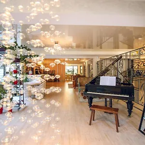 https://hotel-kera.alltbilisihotels.com